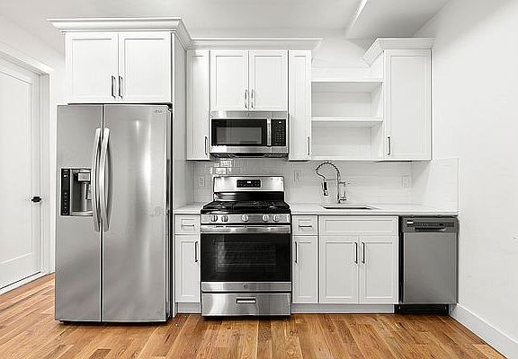 3rd image of 1412 Herkimer St Floor 3