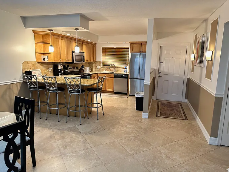 3031 NE 51st St W #303 — Photo 6