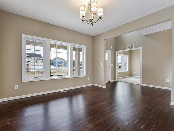 3rd image of 8835 Cobble Dr
