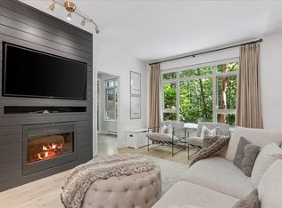 200 Capilano Rd #106, Pt Moody, BC V3H5N1