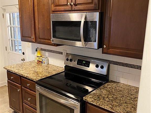 2nd image of 1970 Wells Dr SW