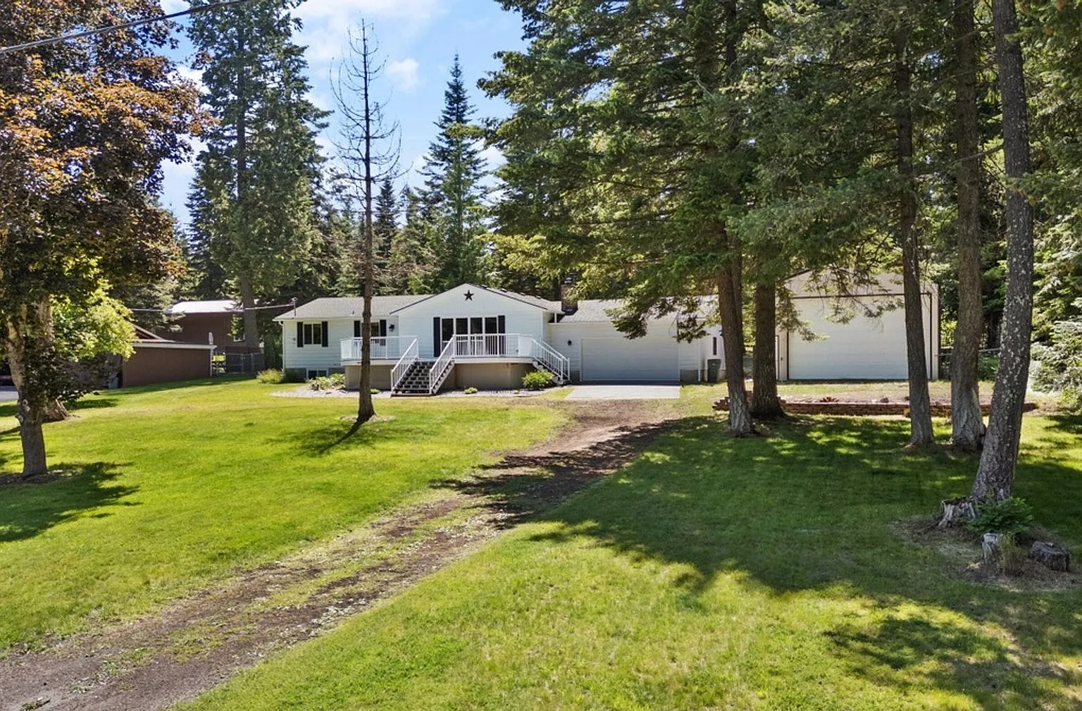 Dream Retreat on a Private Acre with Lake Views & Heated Shop — Photo 2