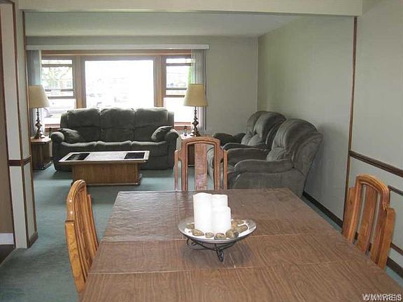 3rd image of 52 Sunshine Dr