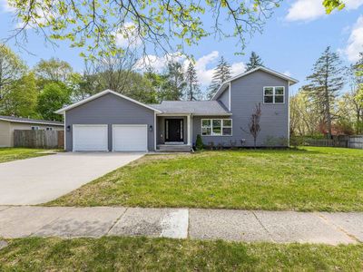 1502 E Sugnet Rd, Midland, MI, 48642