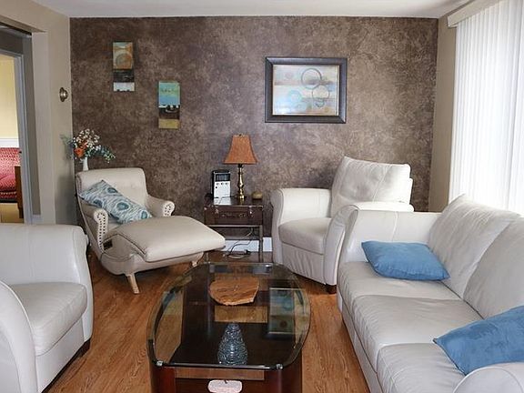 2nd image of 253 Creston Dr