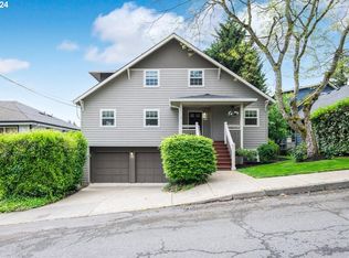 1318 SW Freeman St, Portland, OR 97219