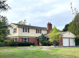 4746 Hedgewood Dr, Bloomfield Hills, MI 48301