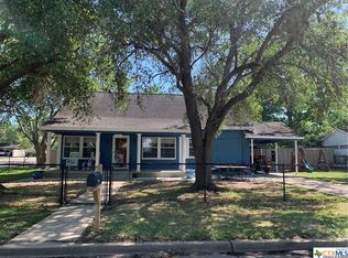 1107 Huck St, Cuero, TX 77954