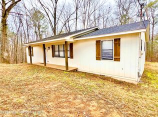 438 Thompson Ridge Rd, Alexander City, AL 35010