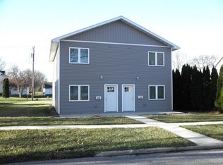 914 & 916 Mechanic St, Osage, IA 50461