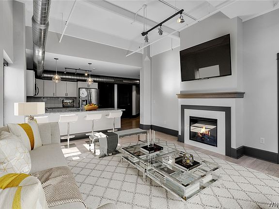 3rd image of 210 Ellicott St #206