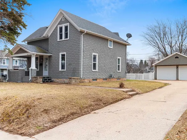 1053 E Kimberly Ave, Kimberly, WI 54136