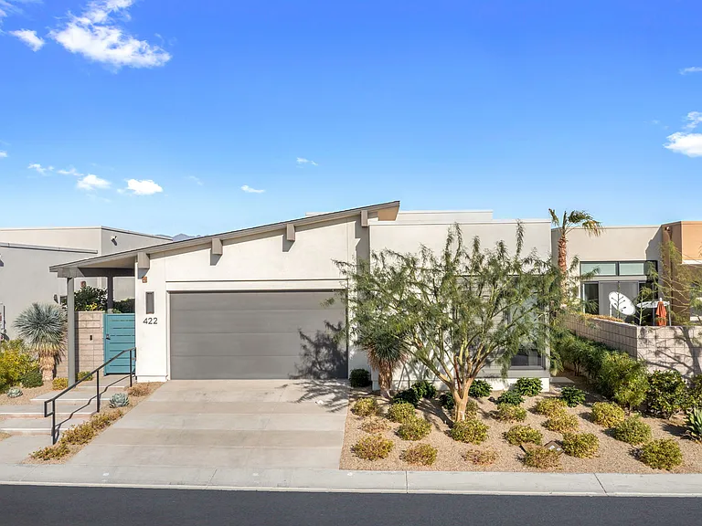422 Fountain Dr — Photo 3