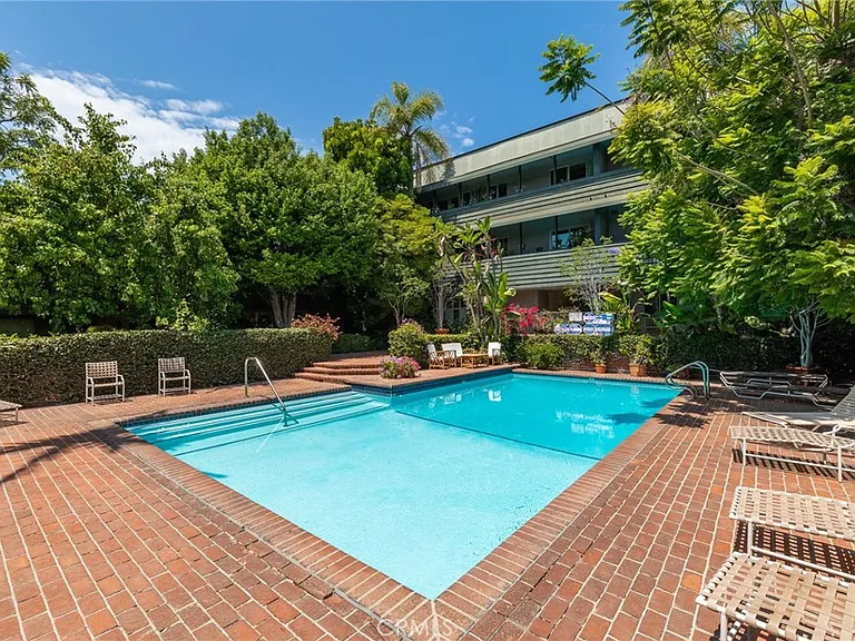 11761 W Sunset Blvd — Photo 18