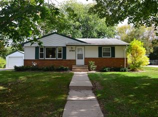 2744 Matilda St, Roseville, MN 55113