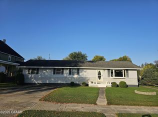 909 Bradford Ave, Argyle, MN 56713