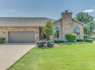 8957 Raintree Ln, Frankfort, IL 60423