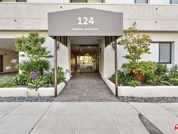 4th image of 124 Idaho Ave Unit 303