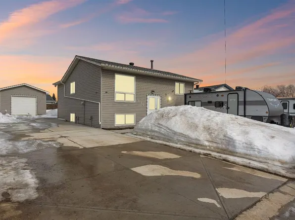 110 NE Parmenter Cres, Wood Buffalo, AB T9K 1L8