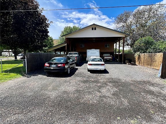2nd image of 303 W. 1st Street