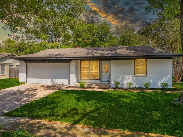 1504 Nichols St, Ennis, TX 75119