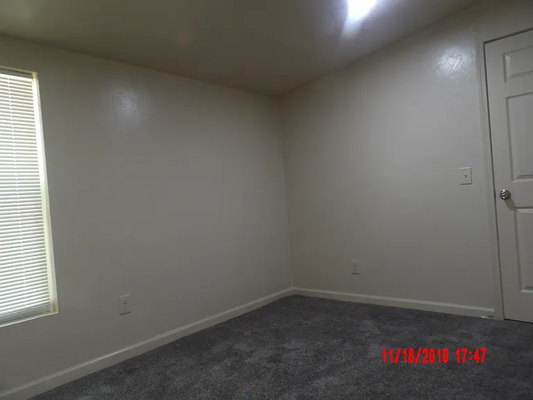 1716 N Jordan Ave — Photo 18