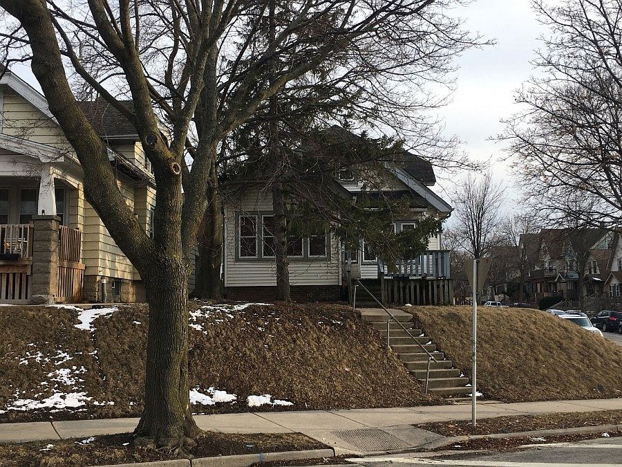 3137 W Pierce St, Milwaukee, WI 53215 Zillow