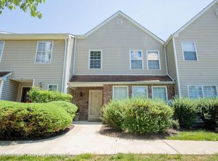 32 Portland Pl, Morganville, NJ