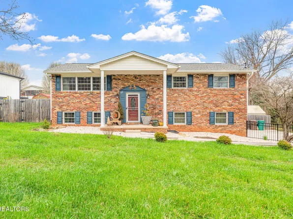 724 Hidden Valley Rd, Knoxville, TN 37923