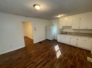 402 S 10th St #A, Bessemer City, NC 28016