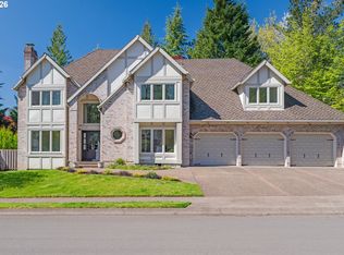 14335 Edenberry Dr, Lake Oswego, OR
