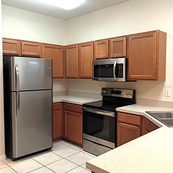 4239 Winding Vine Dr — Photo 6