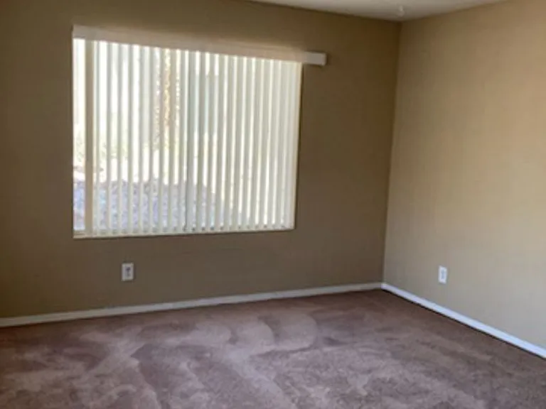 2060 Mesquite Ln #F105 — Photo 10