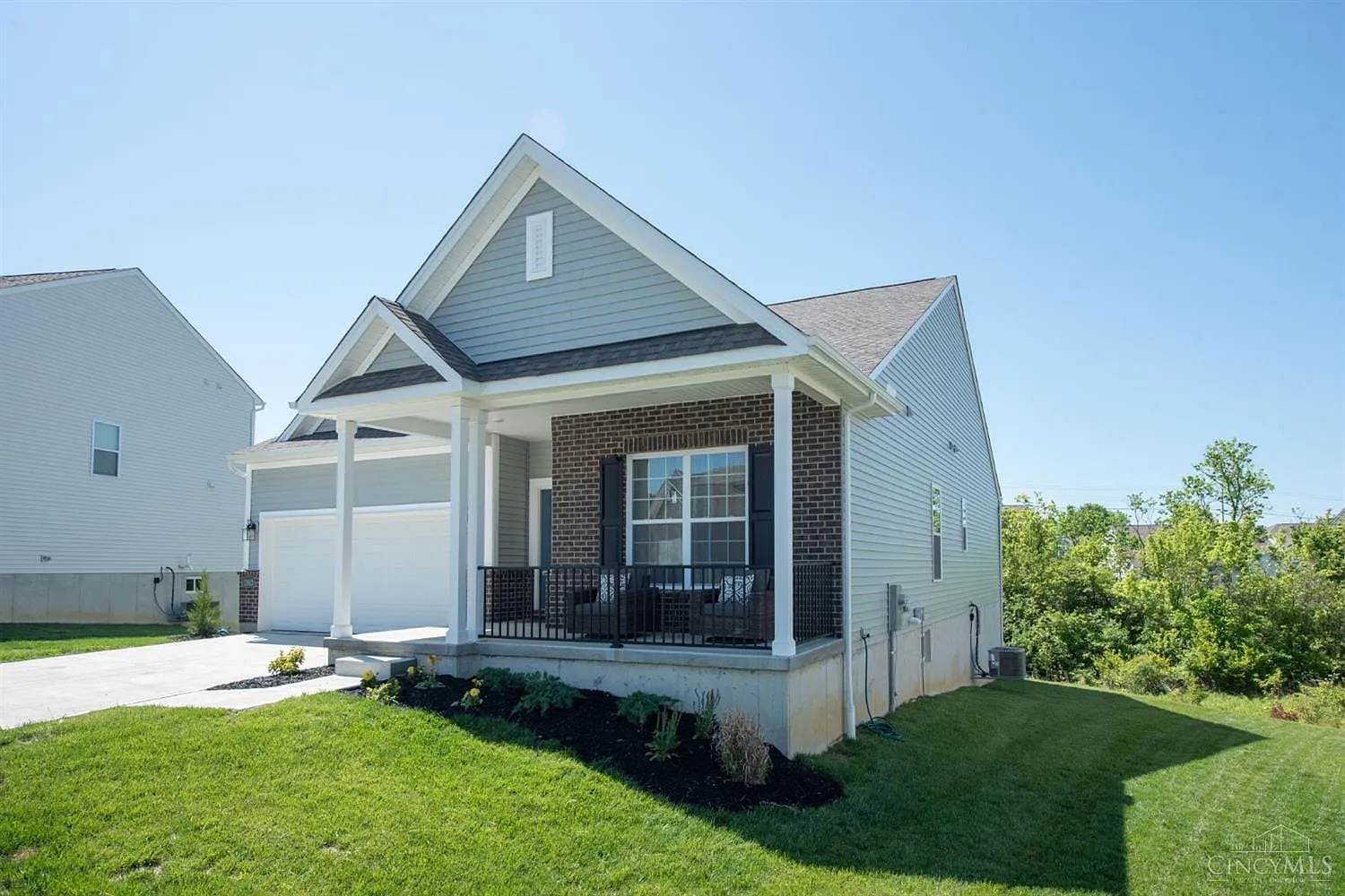 3 bed, 2.5 bath, $3,500 — Photo 2