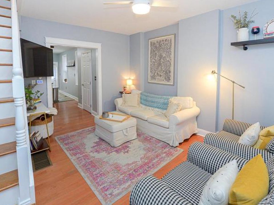 1st image of 2414 Montrose St