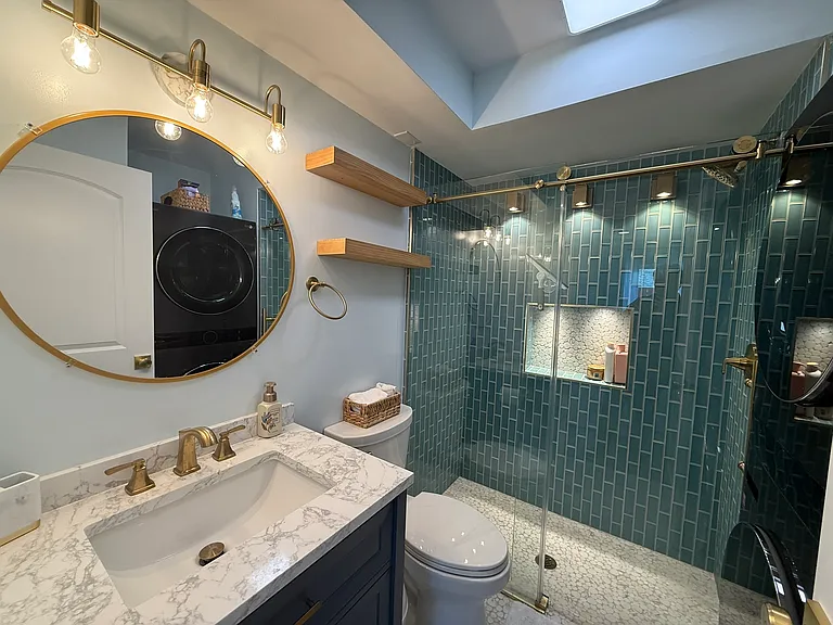 108 Erna Way #A — Photo 10
