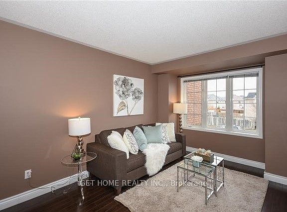 3rd image of 76 Dunlop Ct