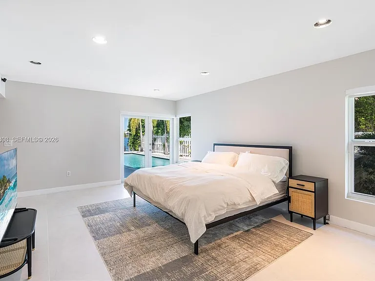1055 Stillwater Dr — Photo 18
