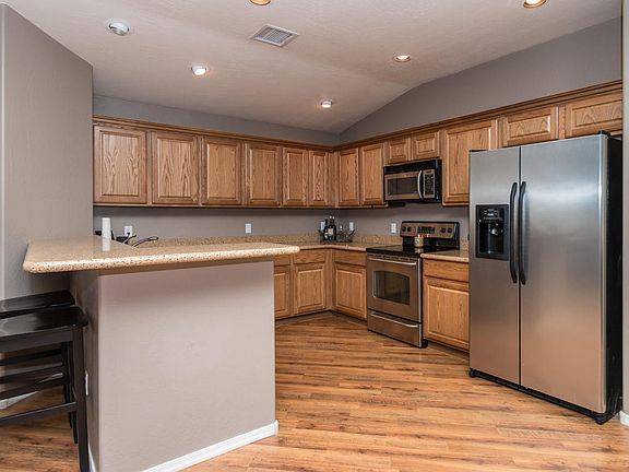 STAINLESS APPLIANCES