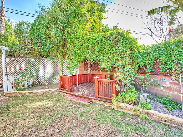 20758 Stephanie Dr — Photo 38