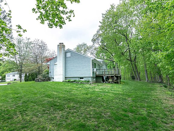 2nd image of 51 Morewood Oaks