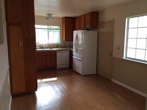4th image of 717 Spencer Dr