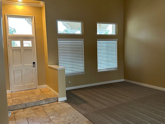 4th image of 15400 Zaharias St