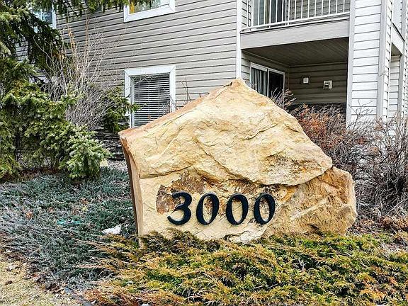 2nd image of 3000 SE Somervale Ct SW #417