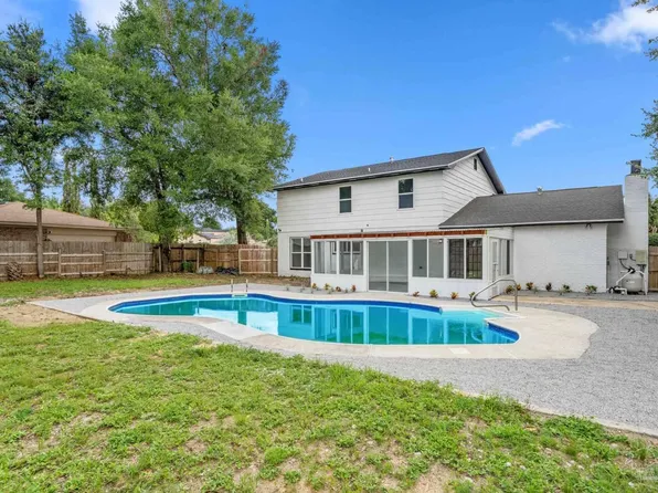 121 Lovett Pl, Pensacola, FL 32506