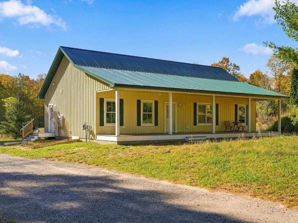 237 W Century Rd, Maple City, MI 49664