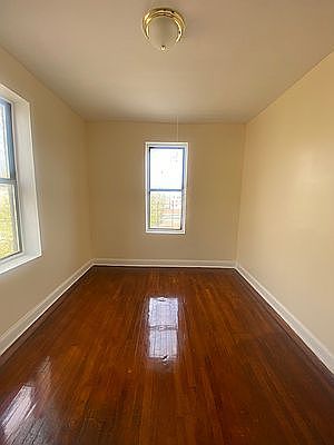 5th image of 902 43rd St #D2
