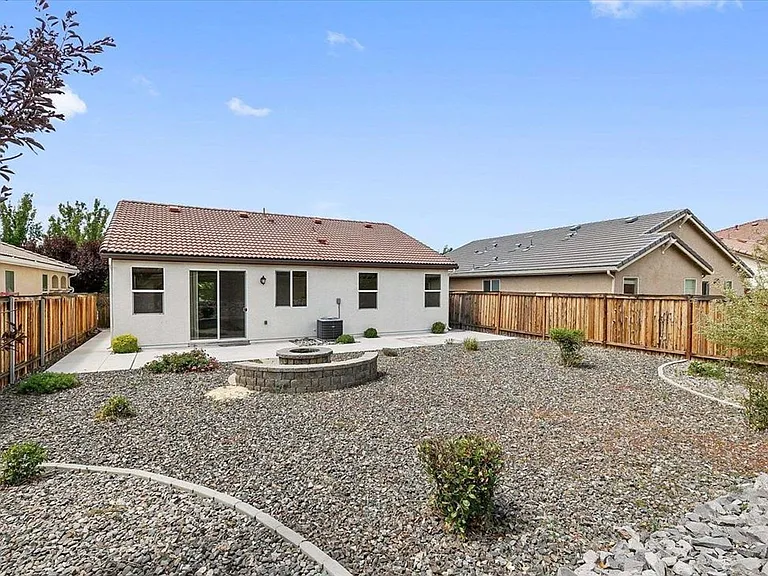 11690 Cervino Dr — Photo 2