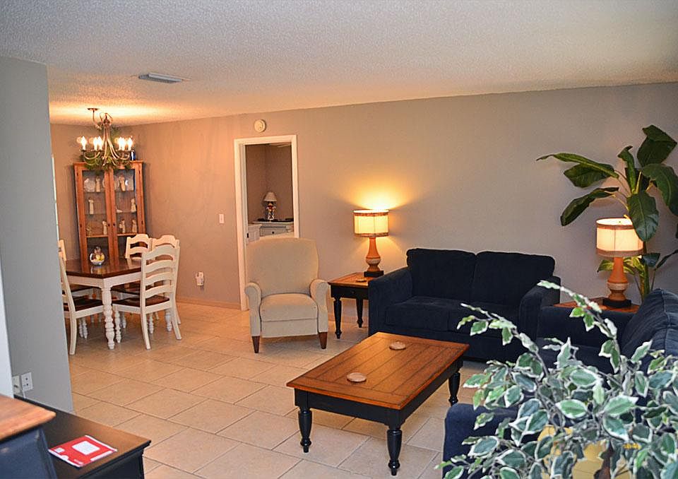 1st image of 124 Dew Drop Ln