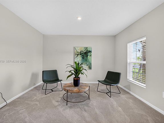 5th image of 220 Raspberry Rd